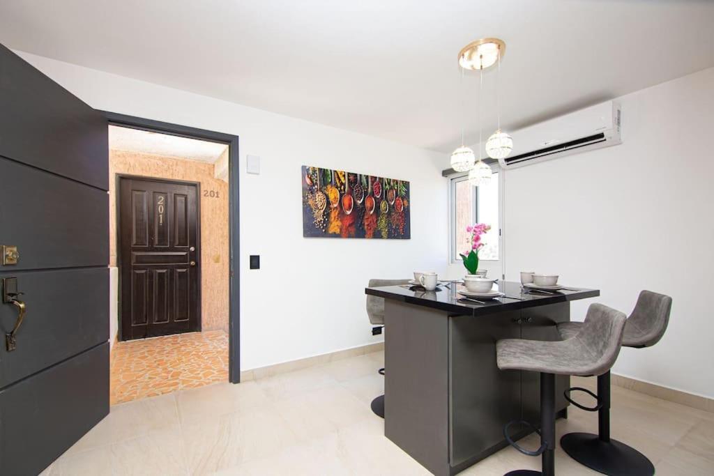Vacay Condo Walk To The Beach Restaurants & Clubs Cabo San Lucas Ngoại thất bức ảnh